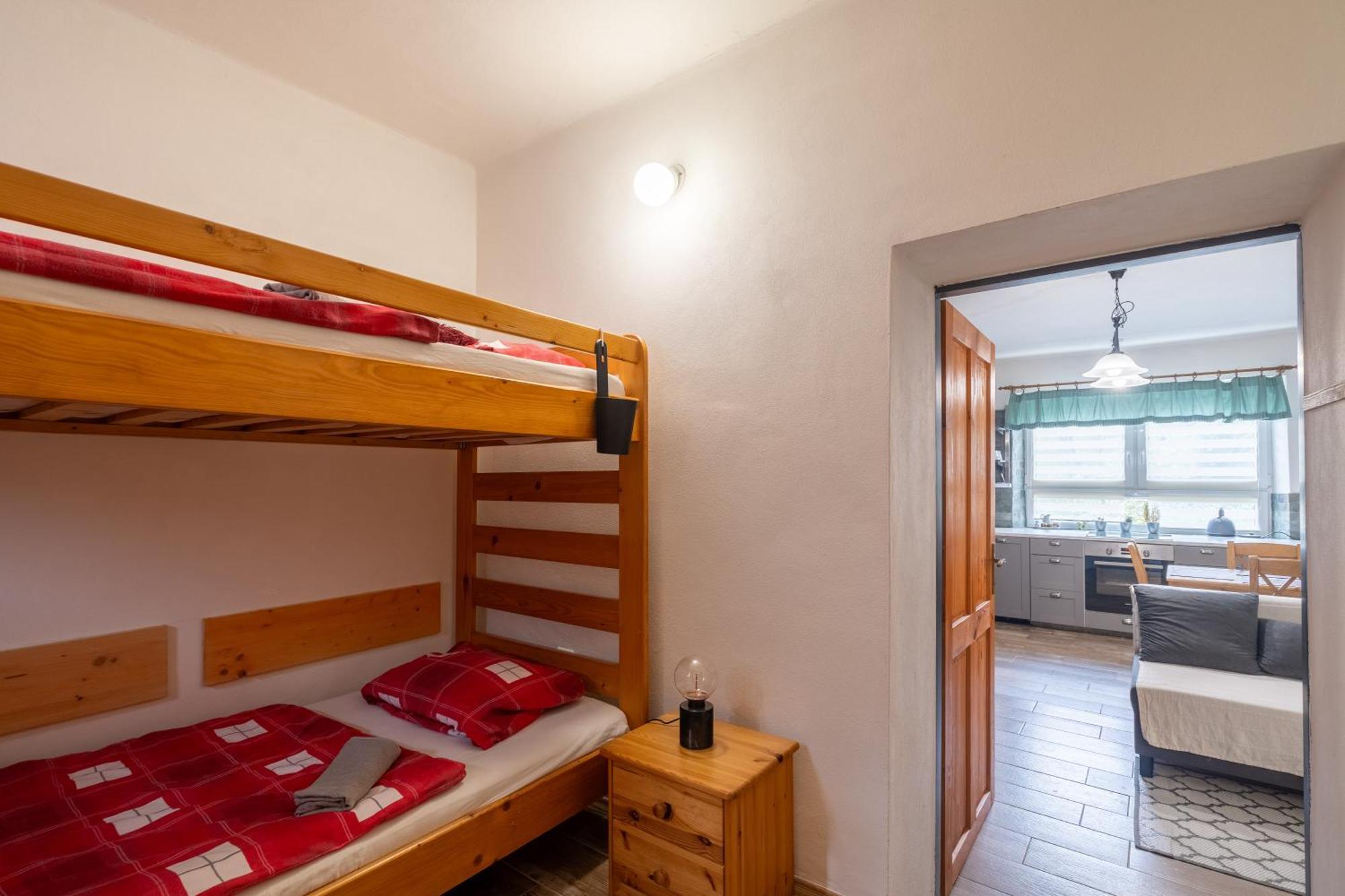 Chalupa Ema Nikol Rovensko pod Troskami Exterior foto